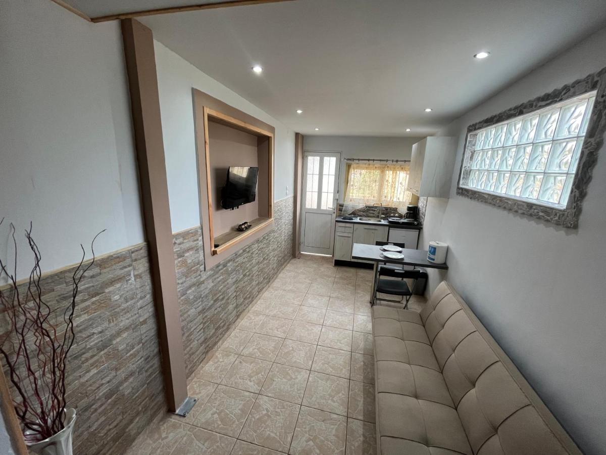 Luxury House 15 Minutes From Ath Villa Spata  Exterior photo